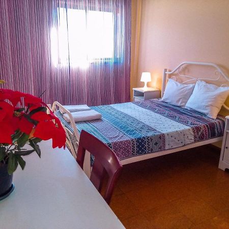 Friends In Braga - Charming Bedrooms In The Historic Center Bagian luar foto